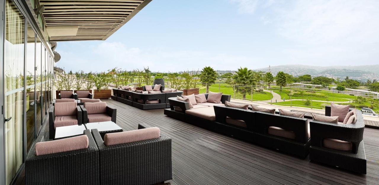 Radisson Blu Hotel & Convention Centre Kigali Exterior foto The View
