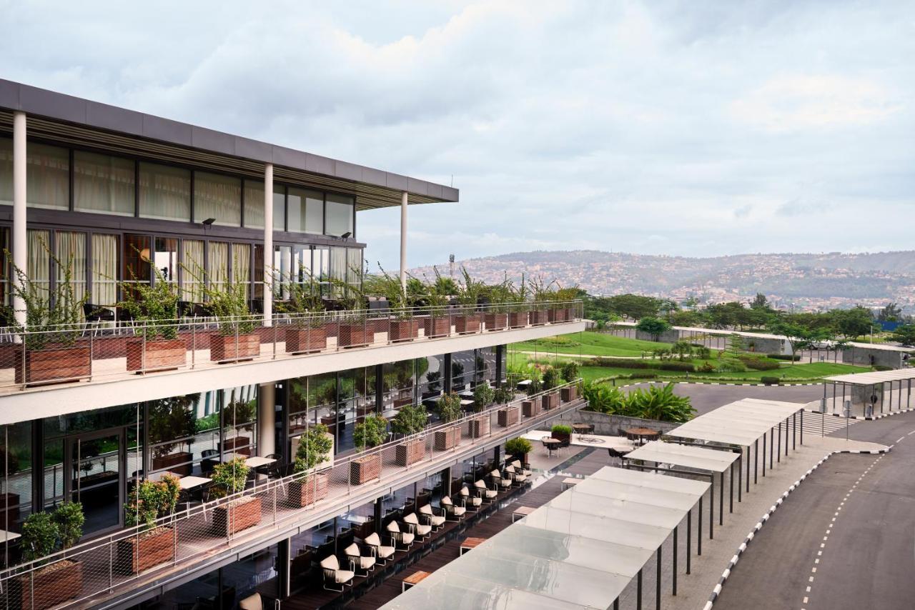 Radisson Blu Hotel & Convention Centre Kigali Exterior foto The clubhouse at the Royal Golf Club