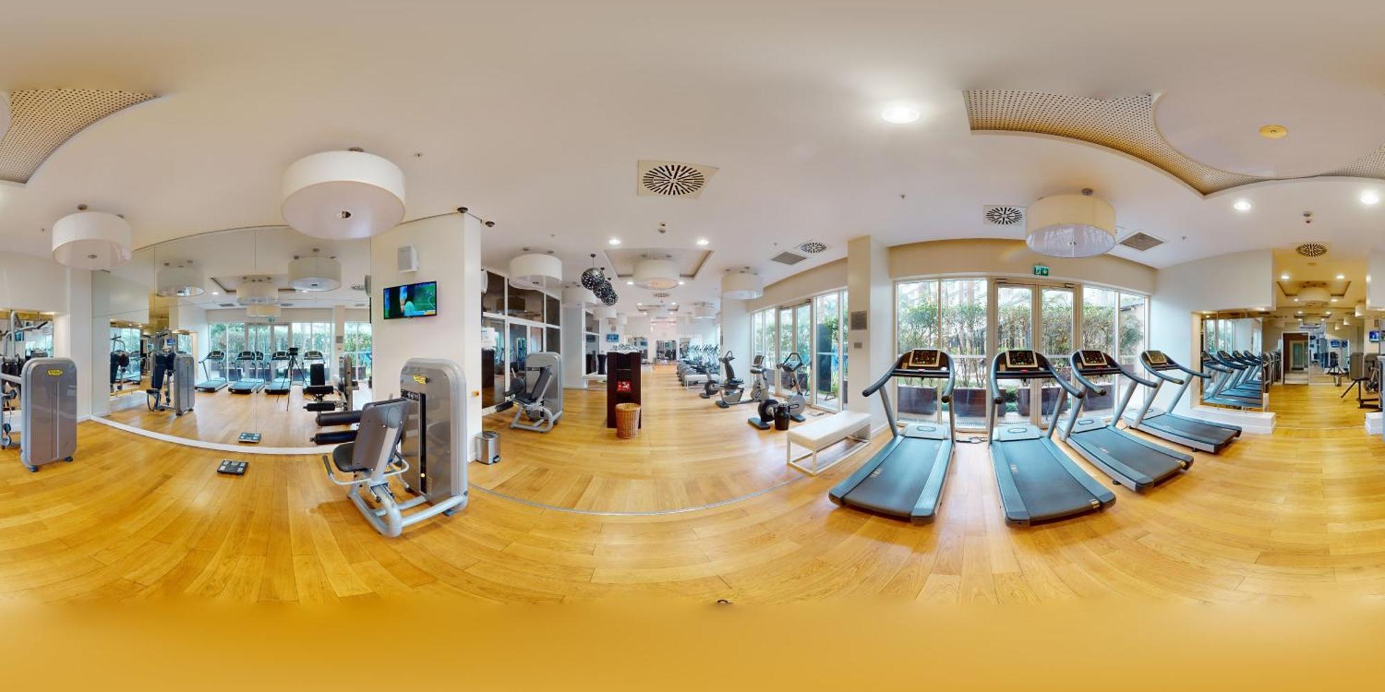 Radisson Blu Hotel & Convention Centre Kigali Exterior foto 360° spherical panorama of a gym